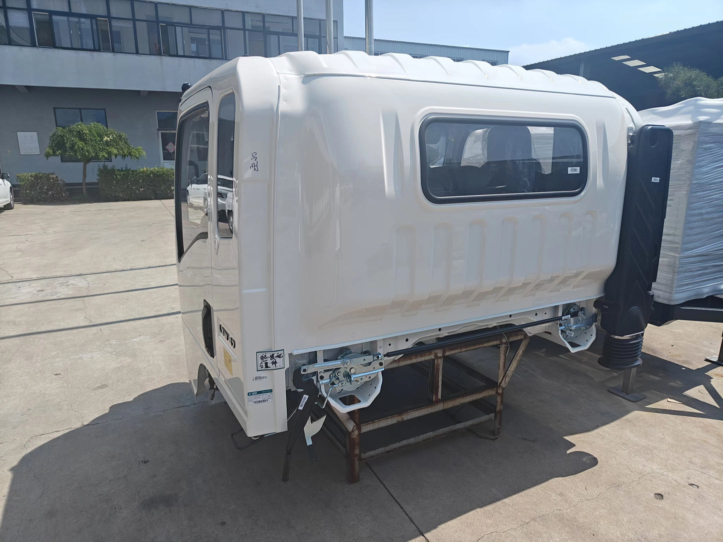 Totally Orginal Howo Cabin RHD Howo Light Truck Cabin Howo Light Cargo Truck Cab 5 Tons Truck Cabin