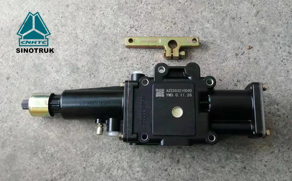 Sinotruk Truck Spare Parts Transmission Parts Gearbox Cover AZ2203210040