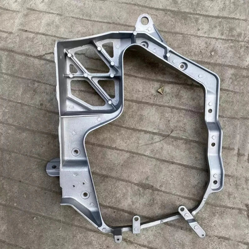 AZ9925720010 HOWO T7H LEFT HEADLIGHT BRACKET