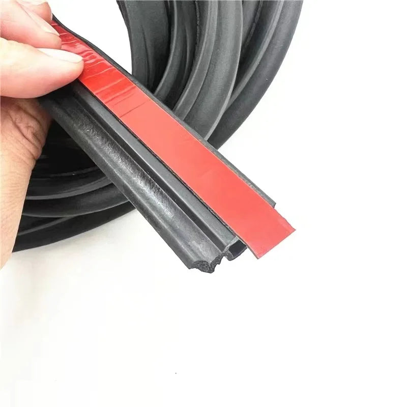 WG1662610056 SITRAK T7H Left Outer High-floor Door Sealing Strip
