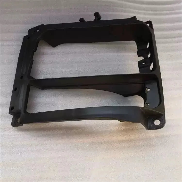 811W25115-5008 SITRAK Headlight Mounting Bracket (right)