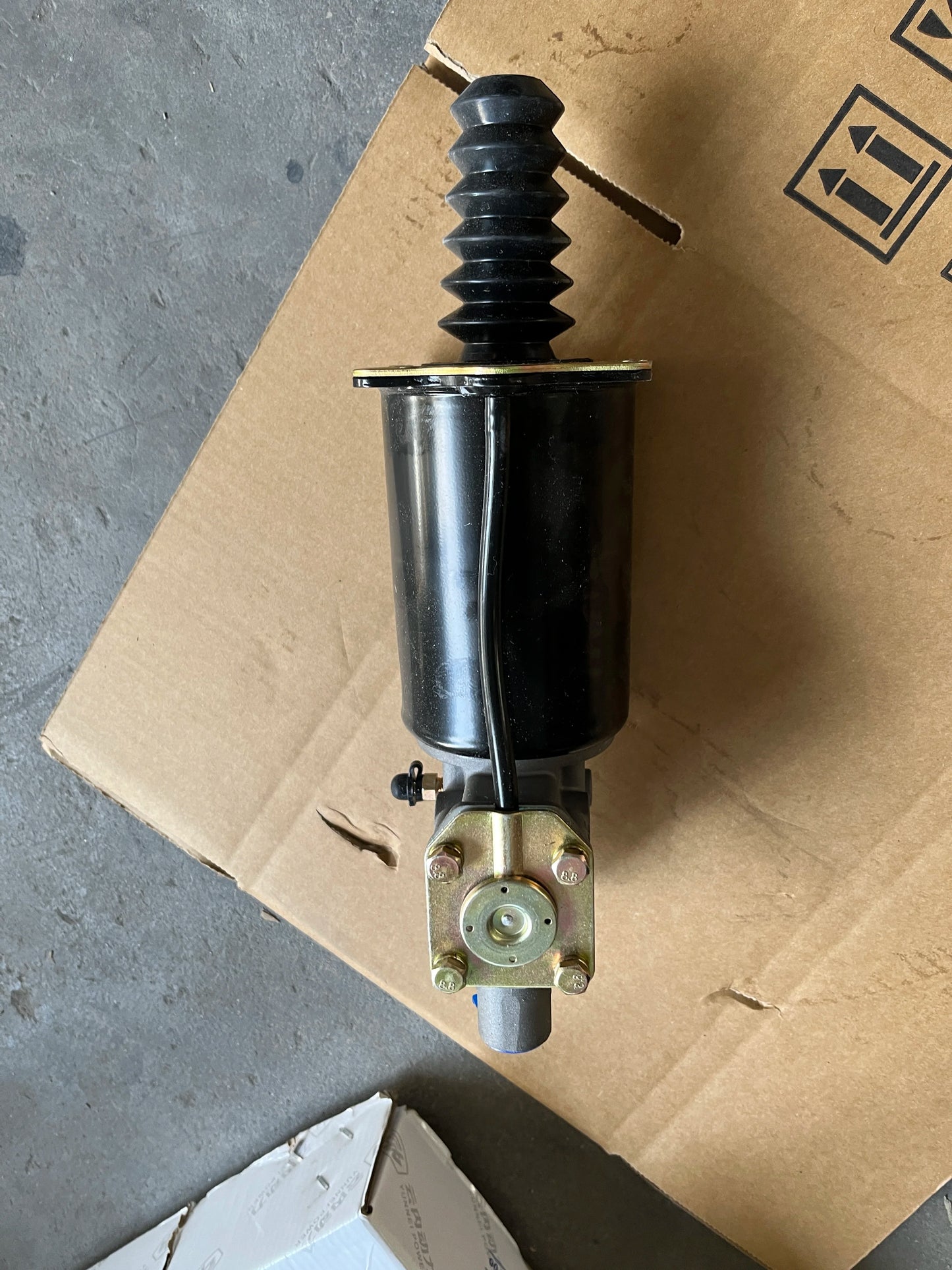 Sinotruk Howo Light Truck Parts Clutch Booster LG97162302112PJ