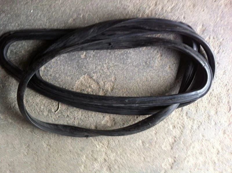 WG1664330037 SITRAK T7H Outer Sealing Strip of Left Door Glass