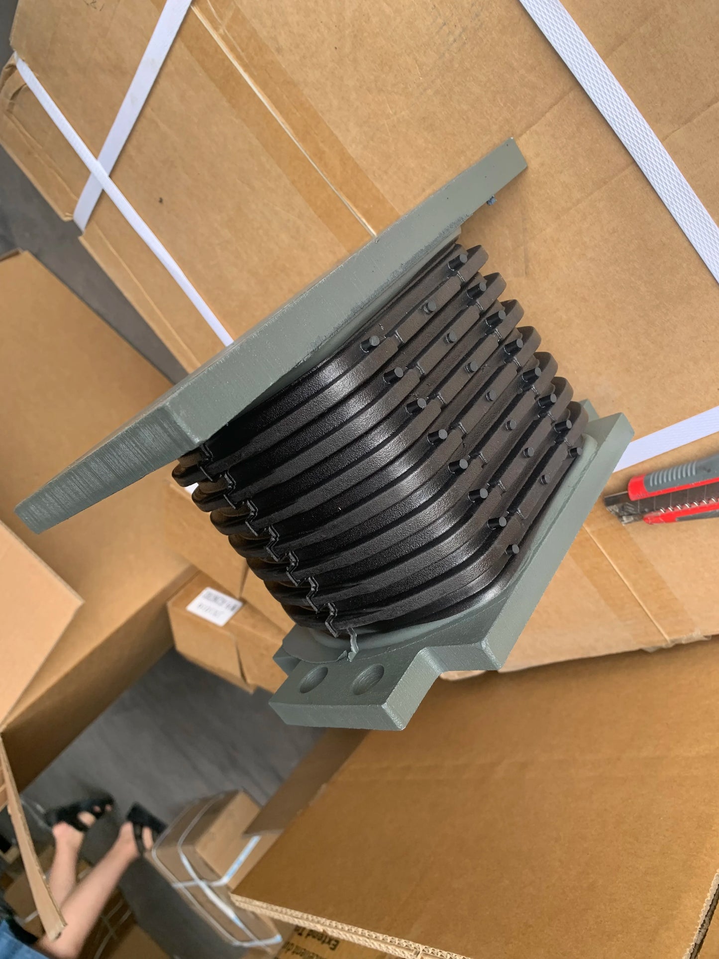 Sinotruk Howo Spare Parts Rubber Support AZ9725520278