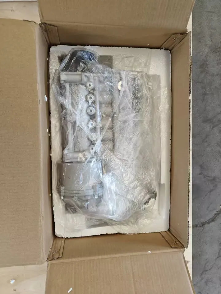 Sinotruk Howo New Truck Engine Fuel Injection Pump Model VG1560080023