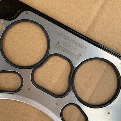 Trucks and Cars Auto Parts Cylinder Head Gasket VG1246040021