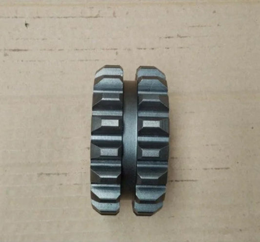 China Supplier Spindle Sleeve Bush WG2210040210