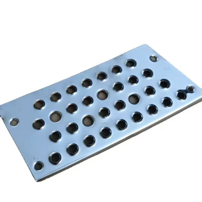 SITRAK T7H Left Antiskid Plate of Low-position Pedal WG1664231095