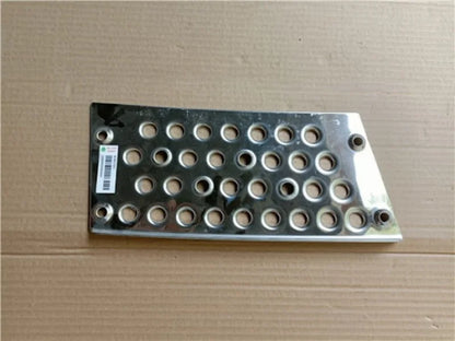 SITRAK T7H Right Antiskid Plate of Low-position Pedal WG1664231096