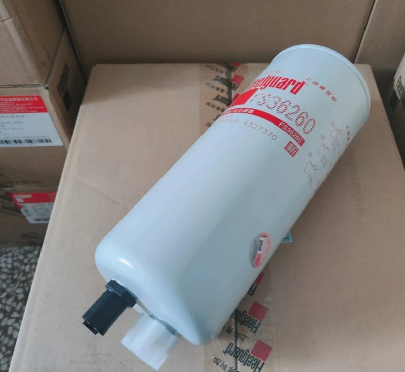 Hongrun High Efficiency Excavator Truck Fuel Filter FS36260