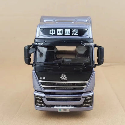 DELICATE/EXQUISITE SINOTRUK HOWO T7H 1:36 Tractor Head Model