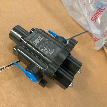 Heavy Truck Spare Parts Valve Double H Valve WG2203250003