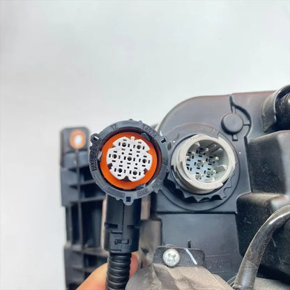 812W25101-6024 SITRAK Right LED Headlight