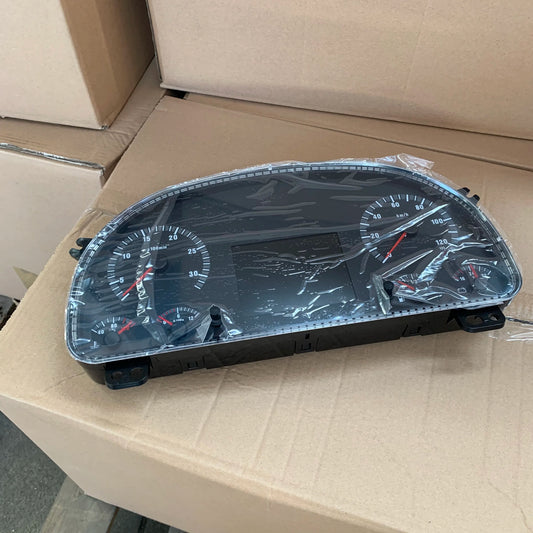 Sinotruk Howo Truck Parts Dash Board WG9716582211