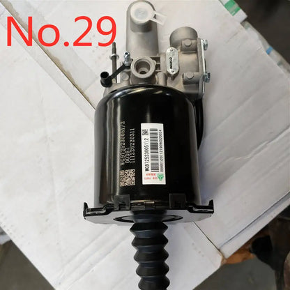HOWO Truck Spares WG9725230051 Clutch Booster Cylinder