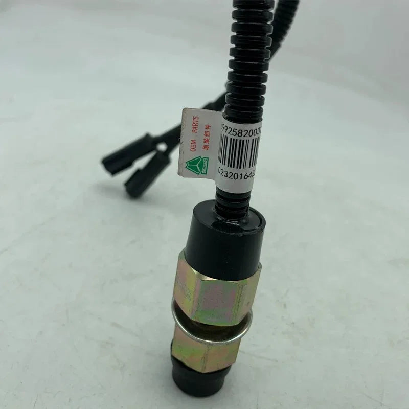 WG9925820032 HOWO T7H Cabin Lifting Switch