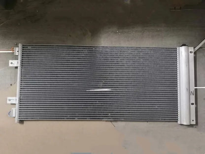 Truck Parts Air Cooled Condenser WG1664820103