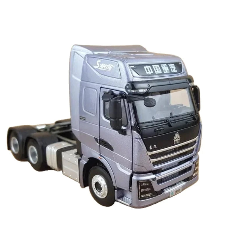 DELICATE/EXQUISITE SINOTRUK HOWO T7H 1:36 Tractor Head Model - A Miniature Masterpiece