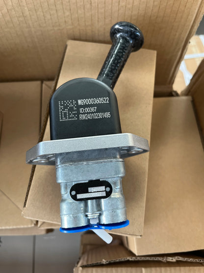 Original Truck Parts HOWO WG9000360522 Hand Brake Valve