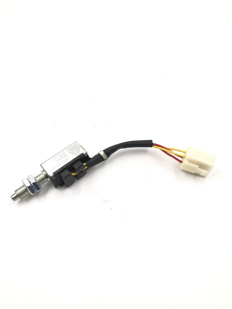 LG9704580107 HOWO LIGHT TRUCK Brake Light switch
