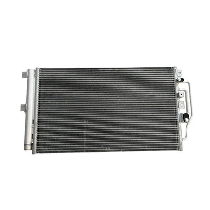 Sinotruk Howo Truck Parts Engine Spare Parts WG1642821005 Condenser