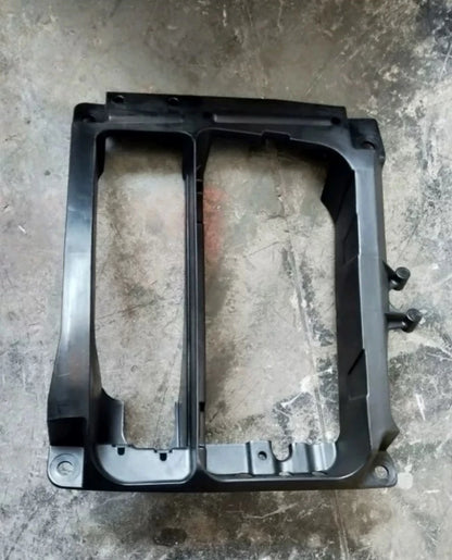 811W25115-5008 SITRAK Headlight Mounting Bracket (right)