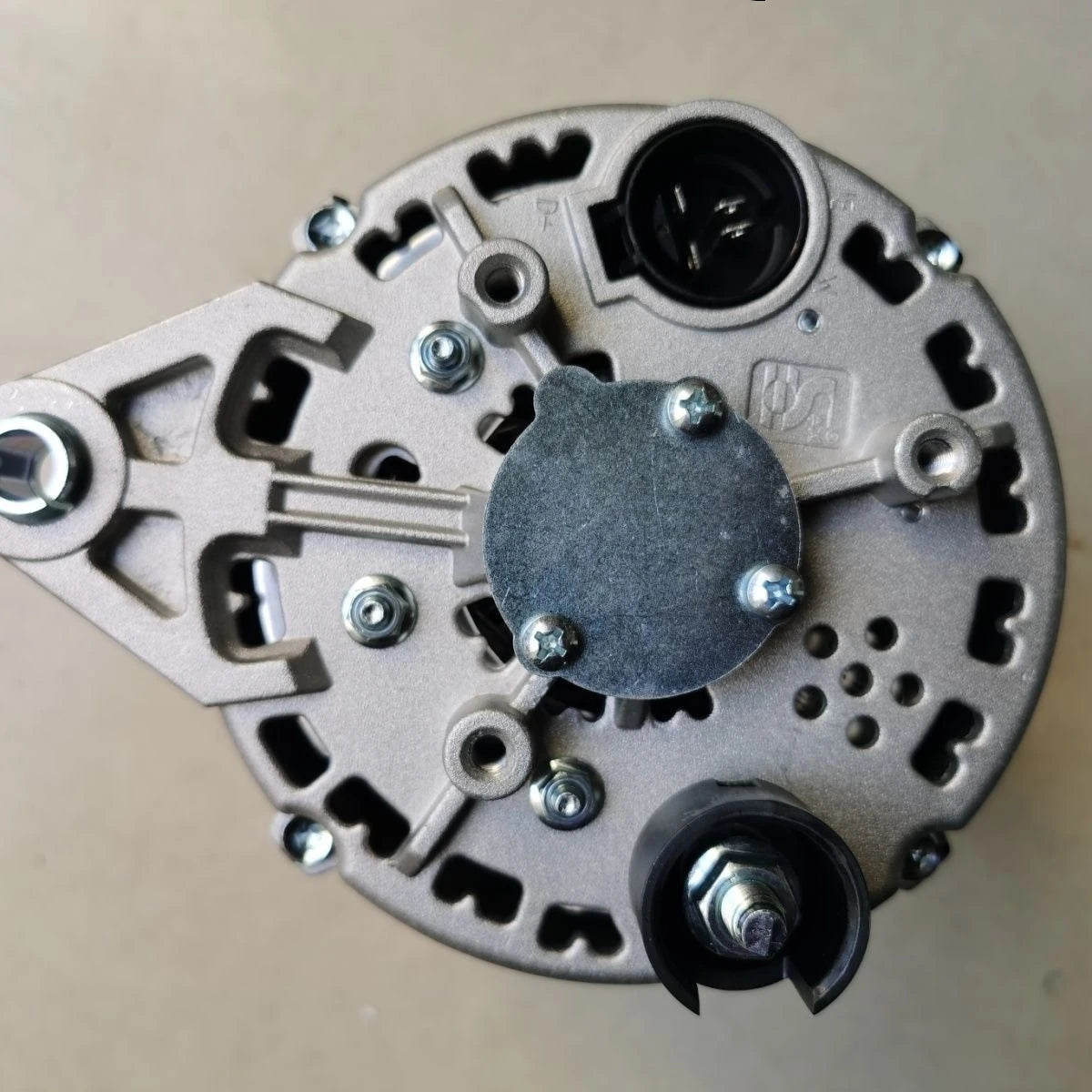 E049362000135 BEIQI FOTON BJ1065 ALTERNATOR JFZB1100