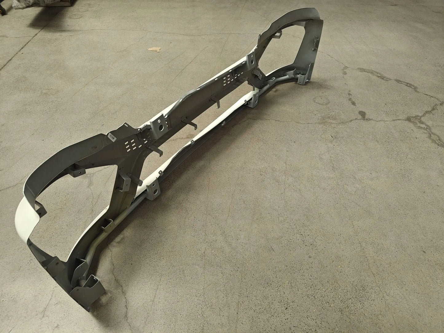 Sinotruk Howo N7B Hohan Cabin Parts Bumper WG9525930223
